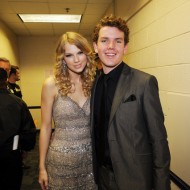  Awesome Celebrity Siblings