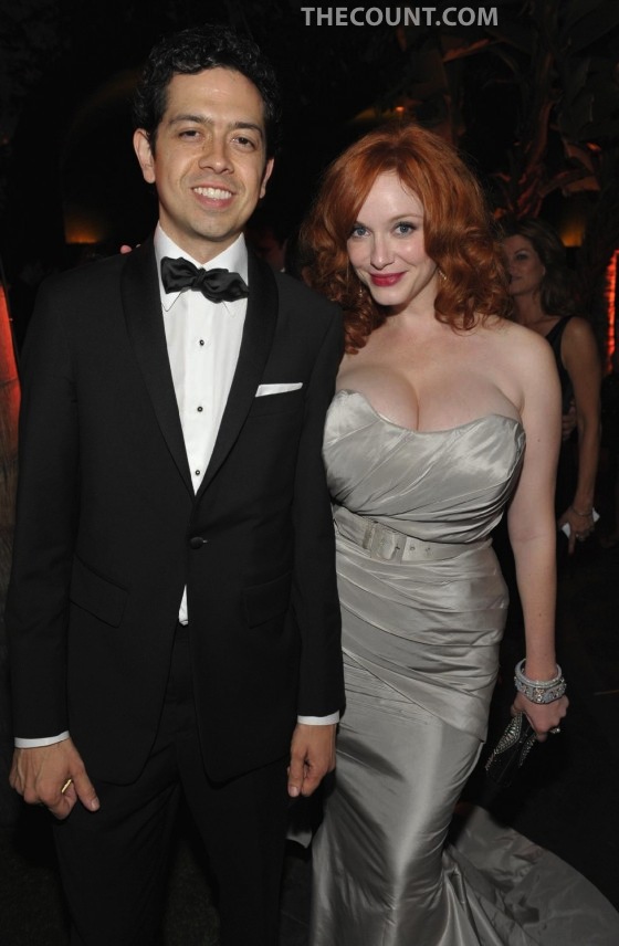  Christina Hendricks: Commanding