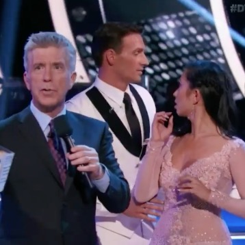 ryan-lochte-protesters-dwts