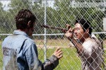 Steven-Yeun-in-The-Walking-Dead-Season-3