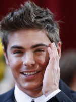 Zac Efron Gets Lap Dances at NYC Strip Club