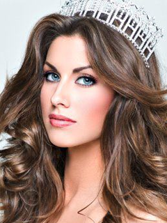 al QBs Girlfriend Takes Webb By Storm