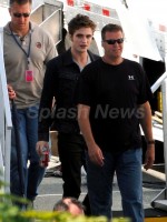 gallery main robert pattinson eclipse twilight edward cullen spl121856 003 150x200 Robert Pattinson On The Set of Twilight Eclipse