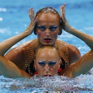 REMEMBERING THE OLYMPICS: Hilarious Synchronized Swimmers Freeze Frame! REMEMBERING THE OLYMPICS: Hilarious Synchronized Swimmers Freeze Frame!