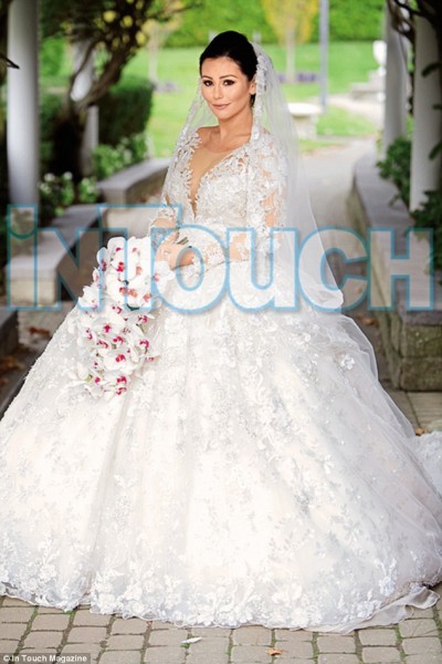 In Touch shares first photo of JWOWW's wedding dress