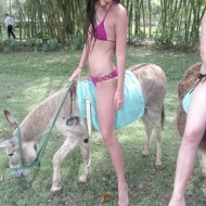 Why Is Kendall Jenner Riding A Donkey? (PHOTOS) kendall jenner riding donkey 190x190 Why Is Kendall Jenner Riding A Donkey? (PHOTOS)