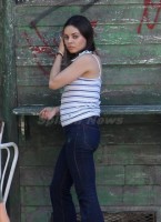 new milla kunis pregnant 3