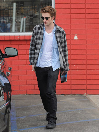 pattinson_rob1 Rob n Ray Bans