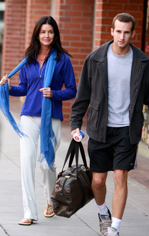 Celebrity Sightings In Los Angeles - December 31, 2009