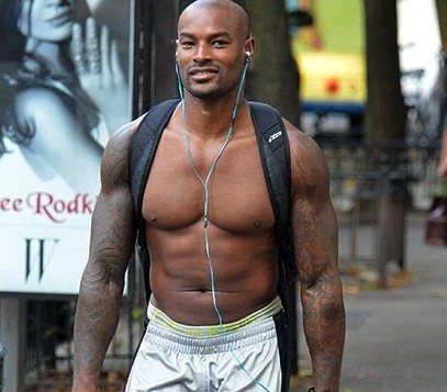 Tyson Beckford beats the heat with no shirt in NYC