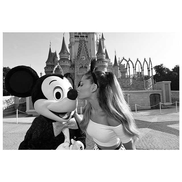 Ariana Grande Disneyland KABBALAH bracelet 2 – TheCount.com