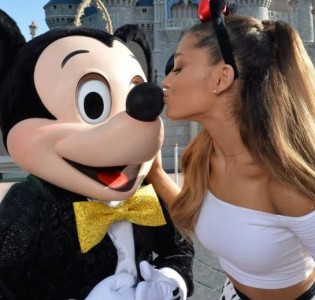 Ariana Grande On LEAKED PIC: It's Not Me - TheCount