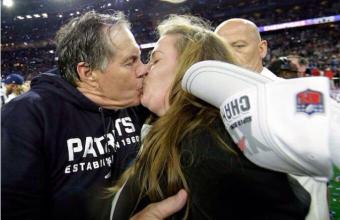 Belichick daughter Super Bowl kiss 5