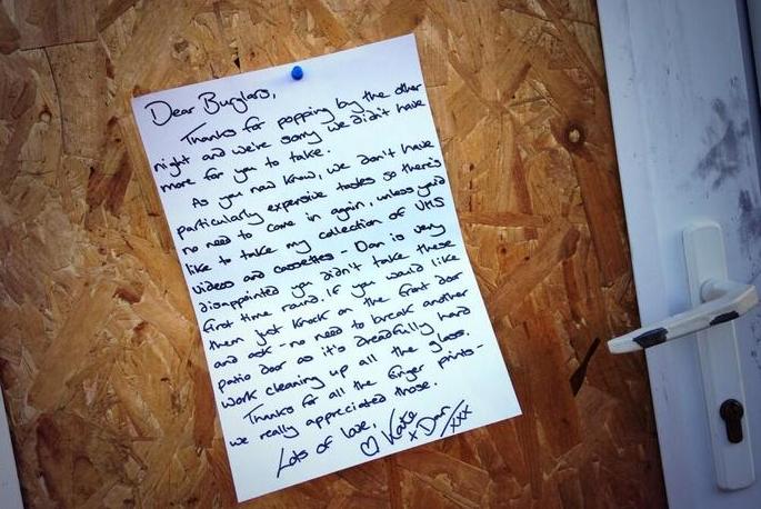 British-couple-leaves-sassy-apology-note-to-burglars