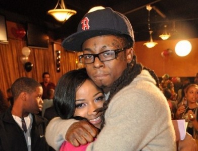 Lil Wayne BABY MAMA Spends Night In JAIL - TheCount.com