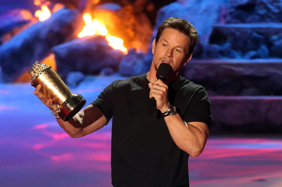 Mark-Wahlberg-MTV-Movie-Awards-2014