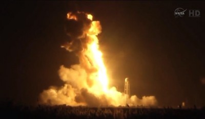 Rocket Bound For International Space Station EXPLODES 5