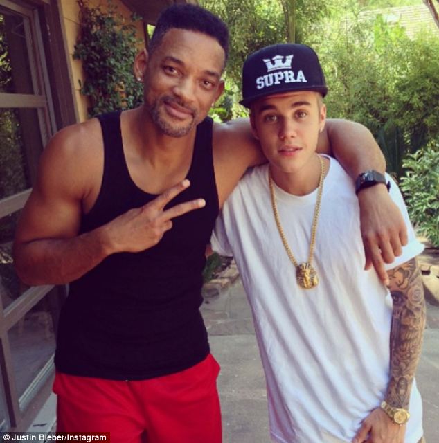 Will Smith ages terribly next to Justin Bieber