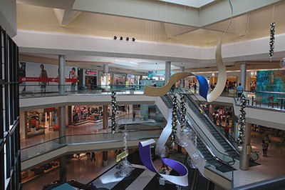 Upscale L.A. Mall 'Beverly Center' Evacuated! - TheCount.com