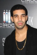 drake attends the 26th birthday party basketball star lebron james miami Drake Shows Up for LeBron James 26th B Day Bash