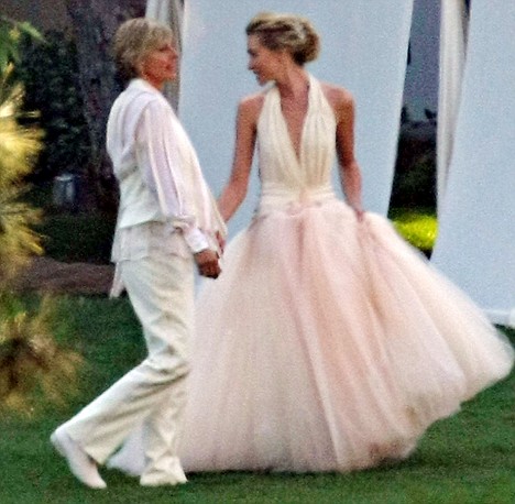 Ellen Degeneres and Portia DiRossi Wed in Beverly Hills