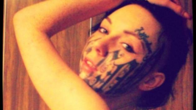 face-tattoo-after-first-date-girl-takes-pic