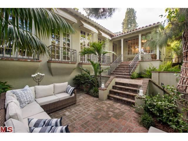 jodie-foster-selling-hollywood-mansion-1