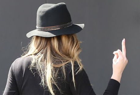 Khloe Kardashian flips off the cameras while filming reality show with Scott