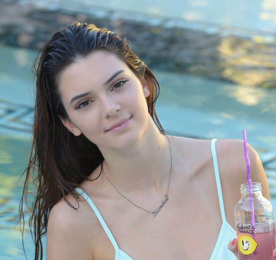 kendall_jenner-bikini-6-800×553